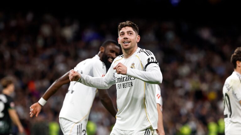 Гол со своей половины: «Реал» разгромил Эльче в Мадриде