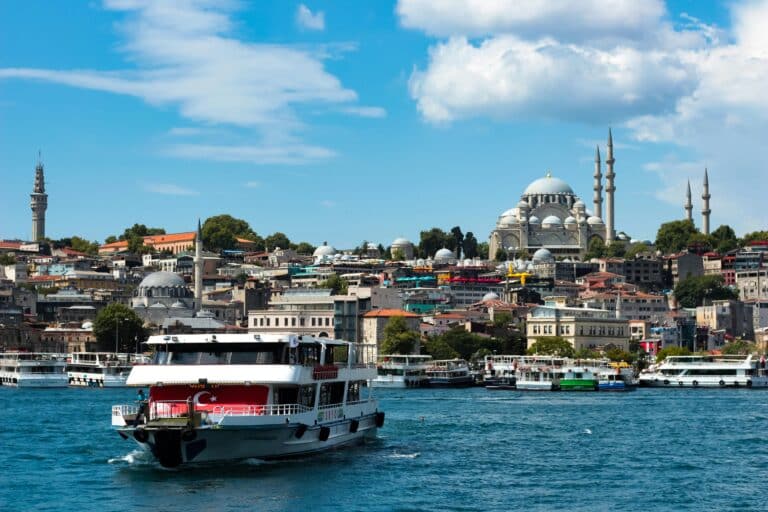 Yil boshidan buyon qancha o‘zbekistonlik Turkiyaga bordi