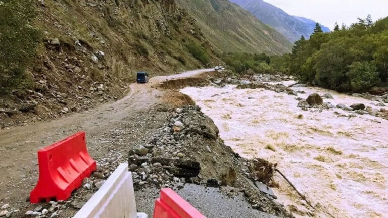 O‘zbekistonda dam olish kunlari sel xavfi e’lon qilindi