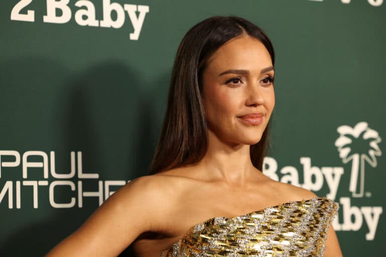 Jessica Alba Shares Romantic Mexico Getaway with Danny Ramirez