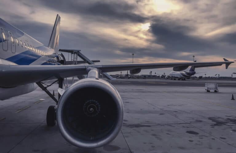 Endi aviakompaniya dispetcherlari smenadan oldingi tibbiy ko‘rikdan o‘tmaydi