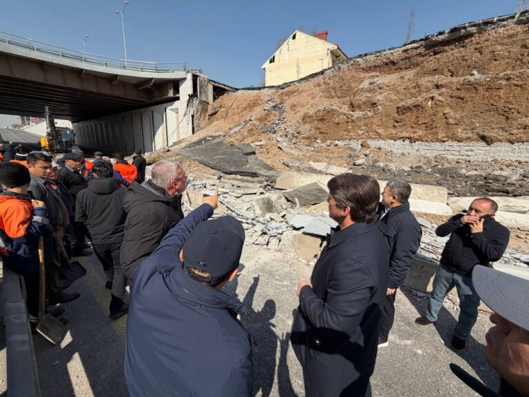 Мост над улицей Темур Малик в Ташкенте признали безопасным