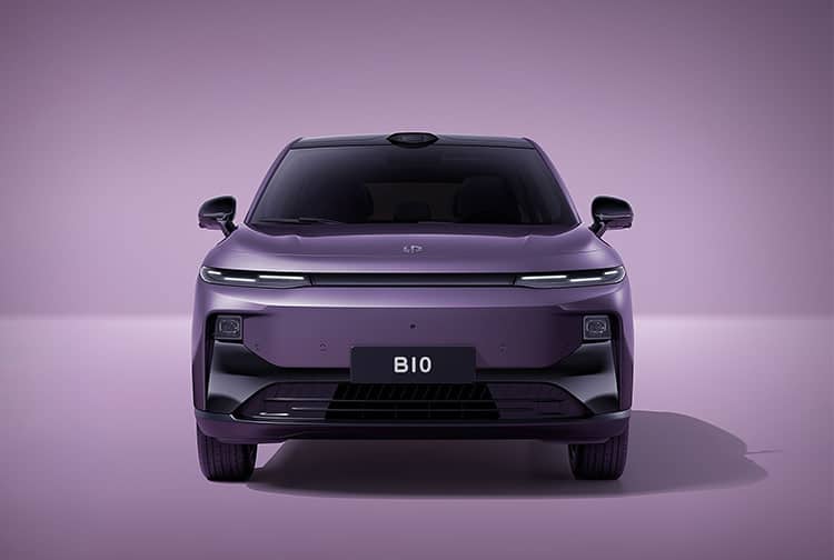 Leapmotor B10 elektromobili dasturiy yangilanish oldi: nimalar yangilandi