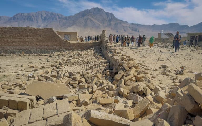 Pakistani Strikes Kill Six in Afghanistan