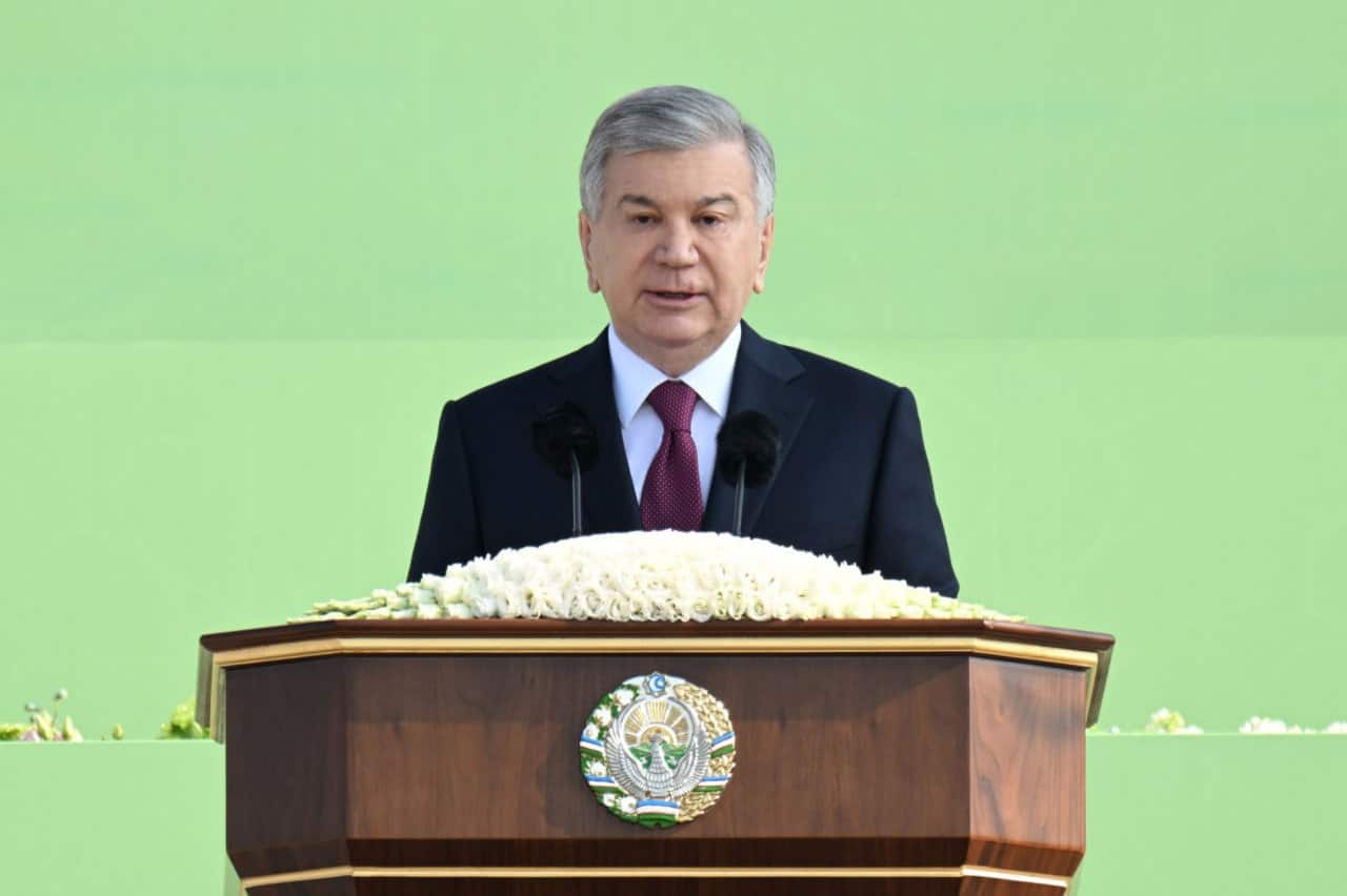 Президент поздравил узбекистанцев с Наврузом и Рамазан хайитом