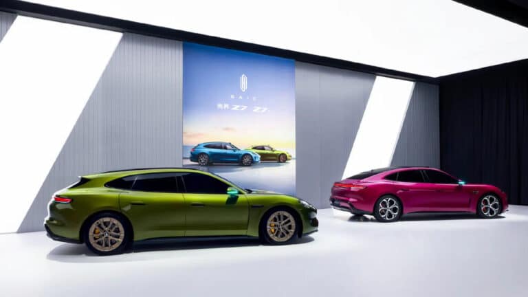 Huawei Saic Z7 va Z7T elektromobillari sotuvga chiqdi