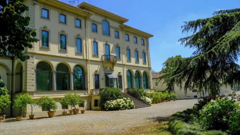 Italiyadagi muzeydan qimmat asarlar o‘g‘irlandi