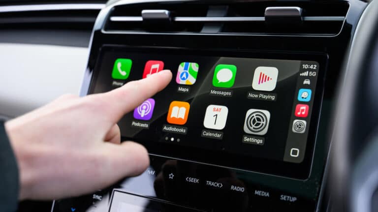 WhatsApp CarPlay foydalanuvchilari uchun alohida ilovani sinovdan o‘tkazmoqda