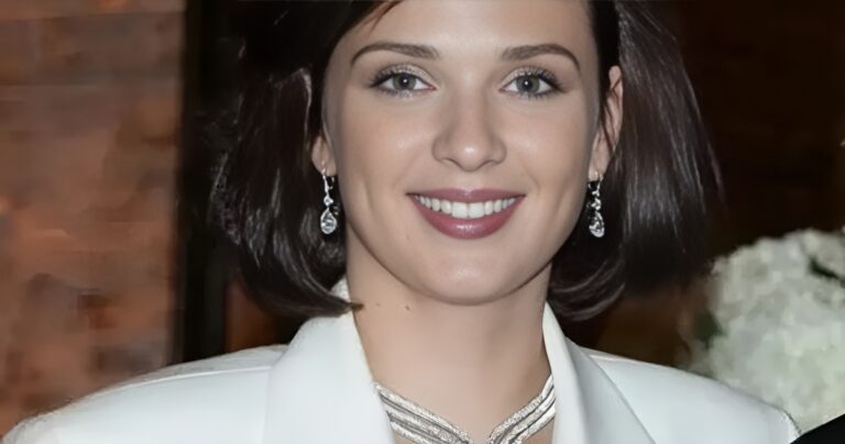 70-летний отец застройщика Чарвака развелся после 40 лет брака и женился на 27-летней