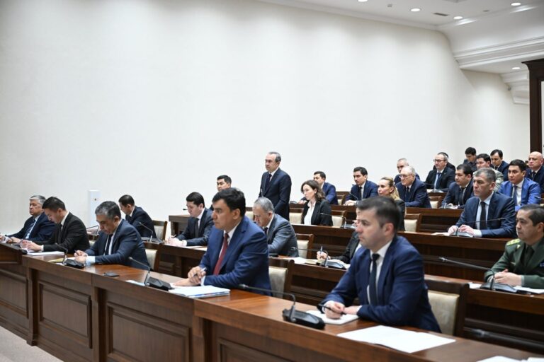 Физ-ра для всех: президент поручил довести число систематически занимающихся спортом до 1 млн к концу года