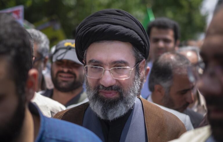 Mojtaba Xomanaiy: Eron vayronagarchiliklarga qaramay, urushda g‘alaba qozondi