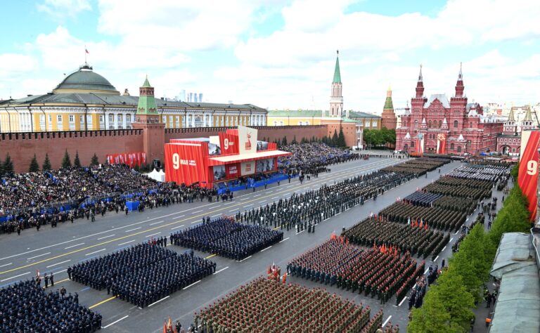 Минобороны РФ: парад Победы в Москве пройдет без военной техники