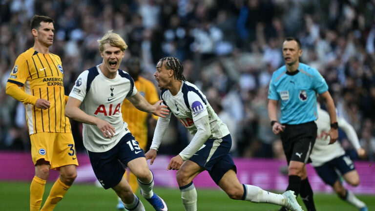 Тоттенхэм упустил победу над Брайтоном в концовке