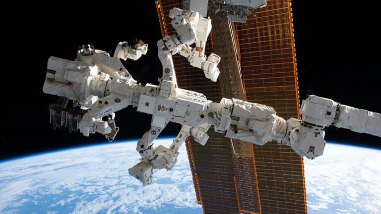 Спутник «Самарканд 2028» могут запустить уже в мае