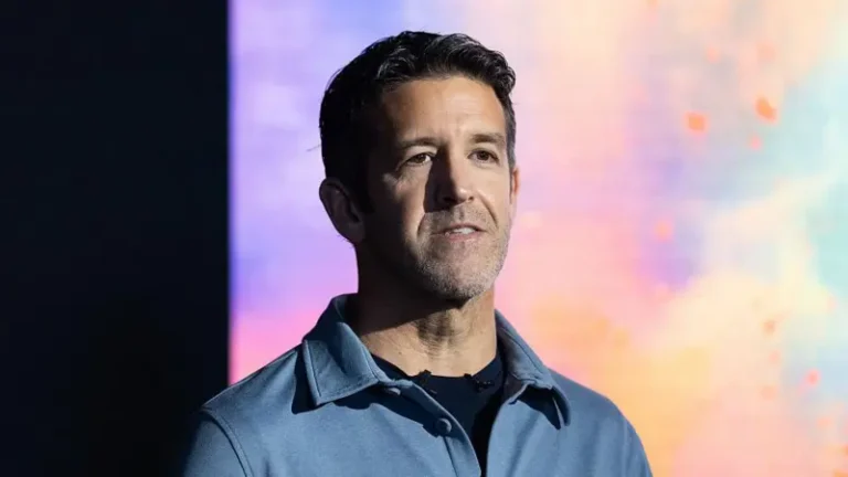 Тим Кук уходит с поста гендиректора: кто возглавит Apple?