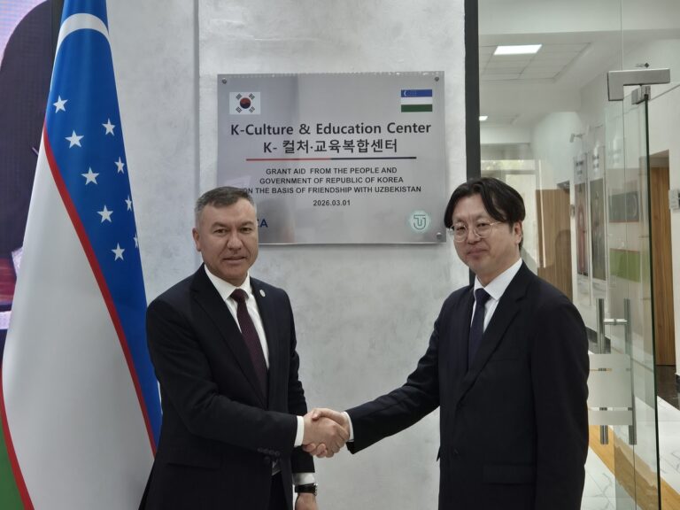 В Ташкенте открыли центр корейской культуры с залами для занятий k-pop