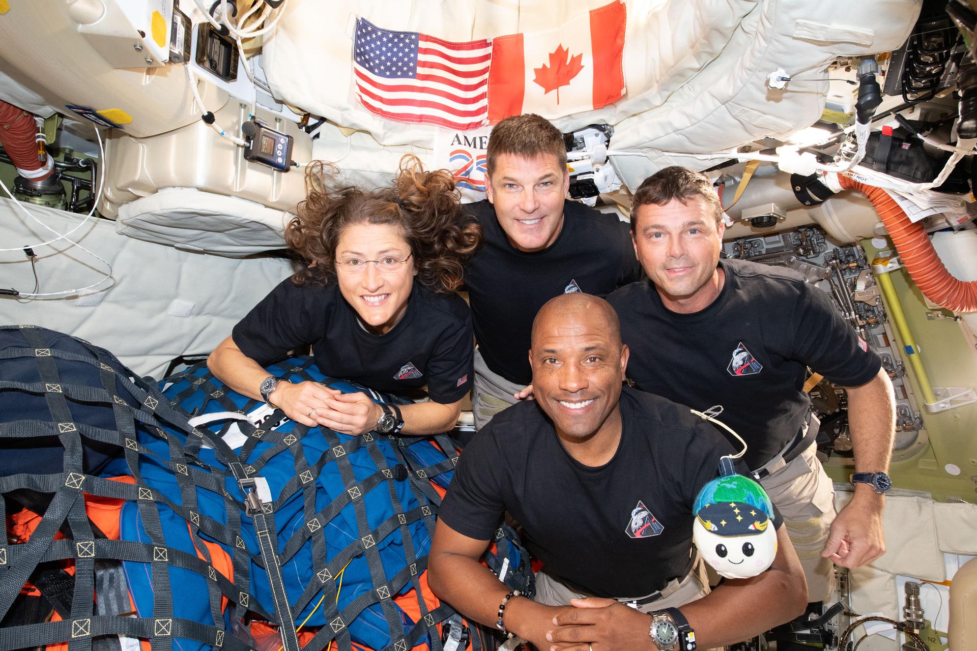 Artemis II Astronauts Promise Unseen Photos and Untold Stories Ahead of Return to Earth