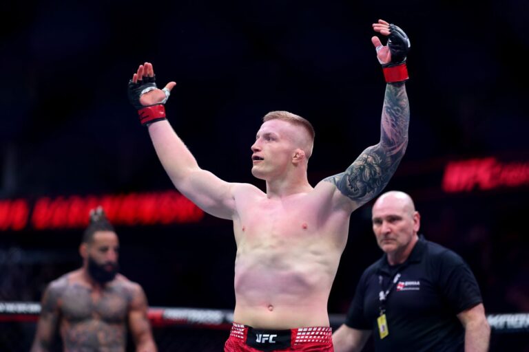 Бараневски предложили выйти против Гуськова на UFC 328