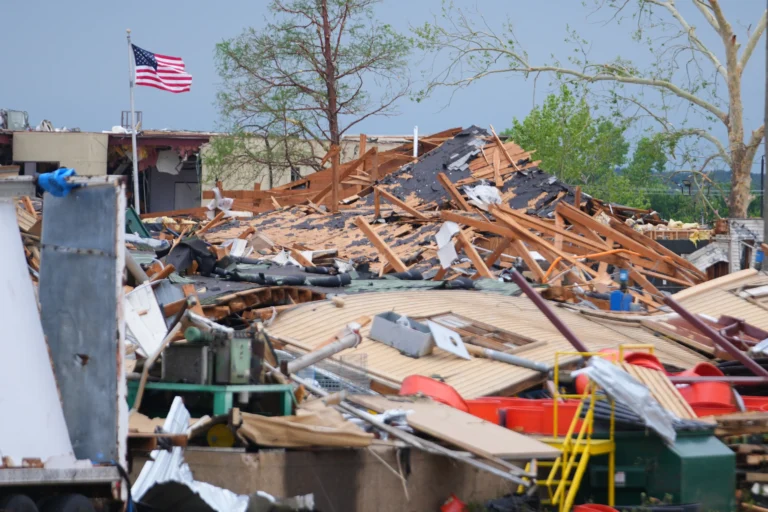 Texasdagi tornado oqibatida besh kishi jarohatlandi va binolar vayron bo‘ldi