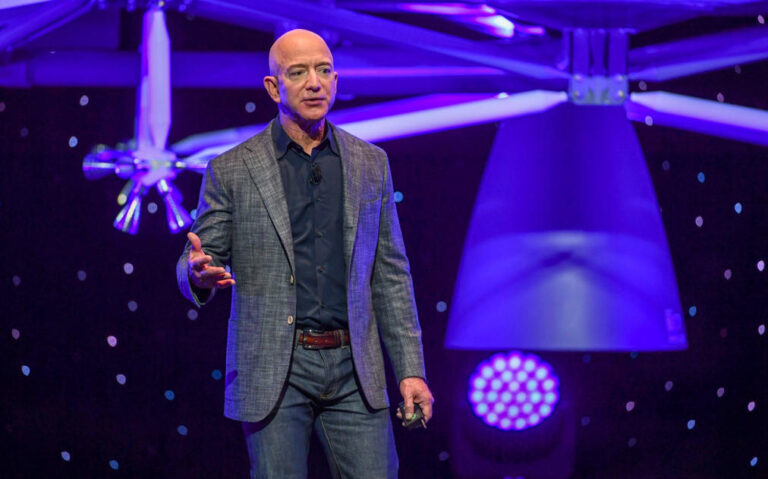 Amazon Strikes $11.5 Bn Satellite Deal to Rival Starlink