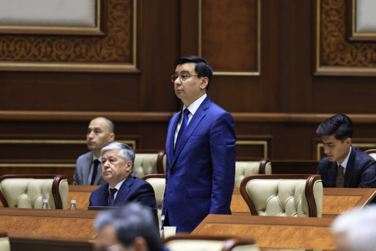 Экс-глава Комитета по туризму Умид Шодиев назначен послом в ОАЭ