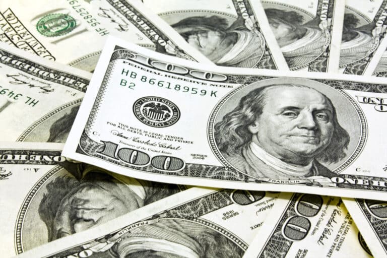 Hafta davomida dollar kursi qanchaga pastladi