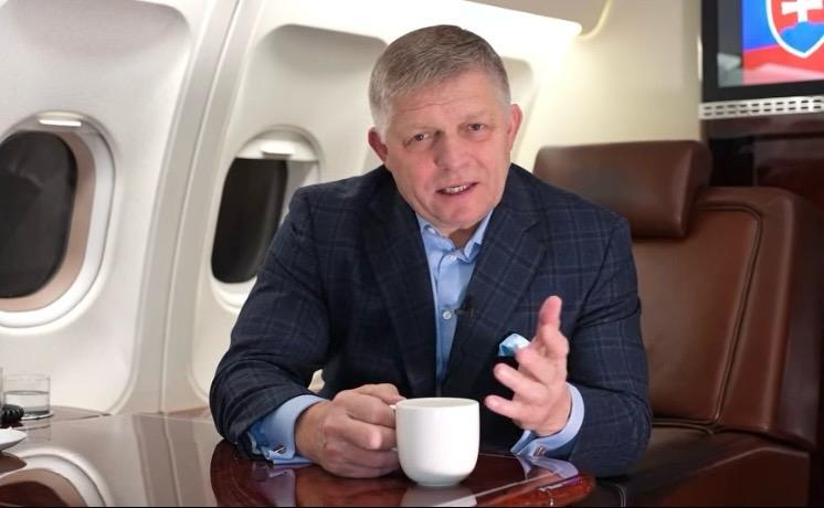 Estoniya Robert Fisoning samolyotiga o‘z havo hududidan o‘tishga ruxsat bermadi