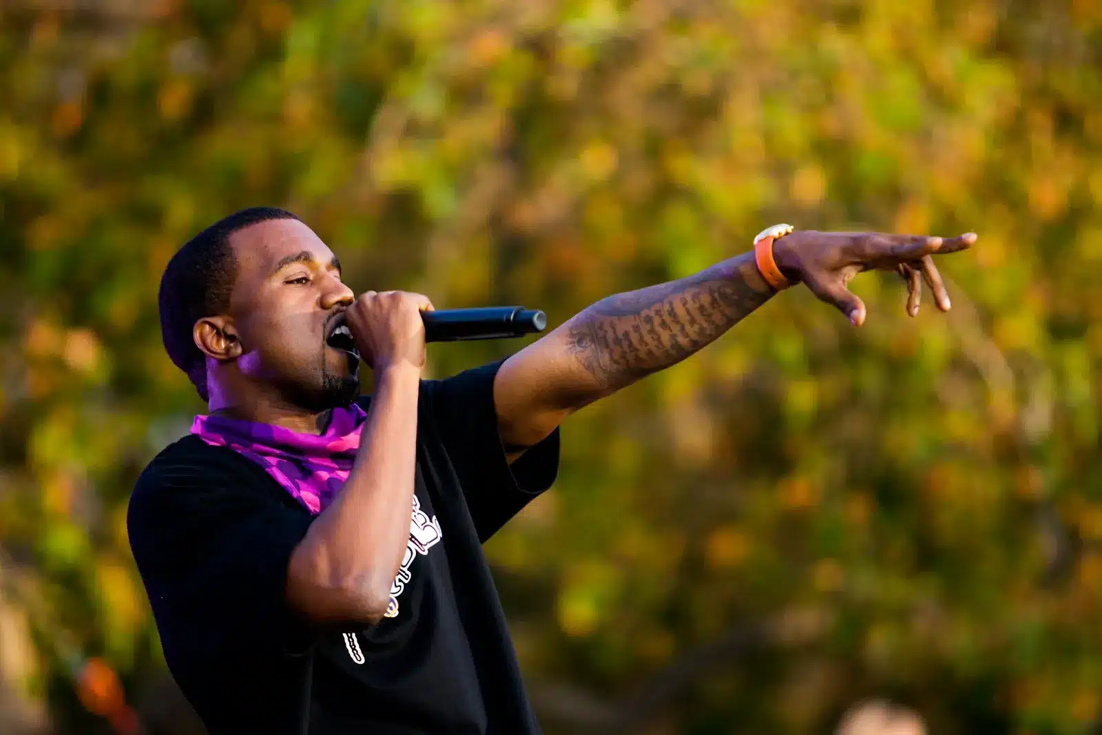 Kanye West’s Italian Tour Date Sparks Fury Over Antisemitic Past