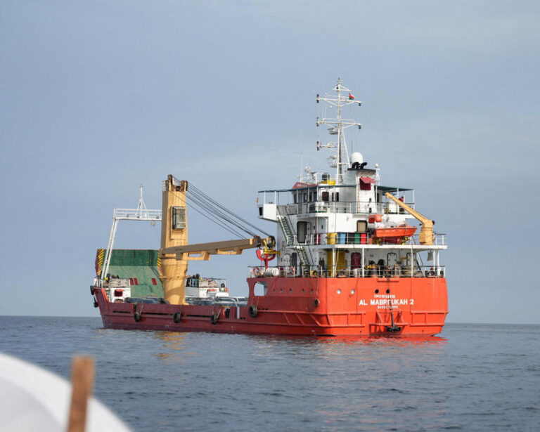 Oil Сlimbs Above $100 as Trump’s Hormuz Blockade Rattles Global Markets