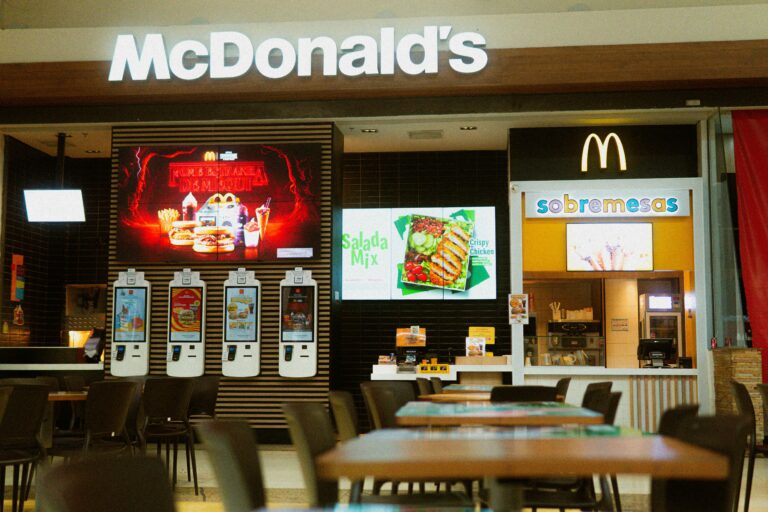 Birinchi McDonald’s restorani, Notr-Dam yong‘ini, va Leonardo da Vinchi — kun tarixi