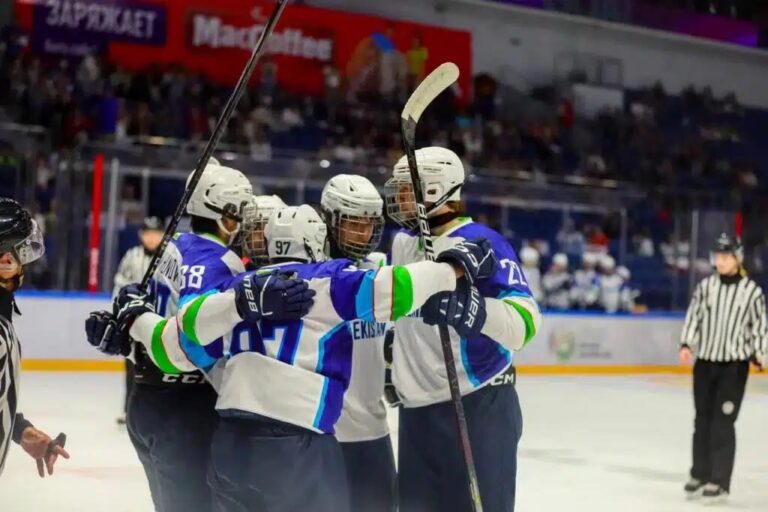 Разгром без шансов: Узбекистан уничтожил КНДР на ЧМ по хоккею