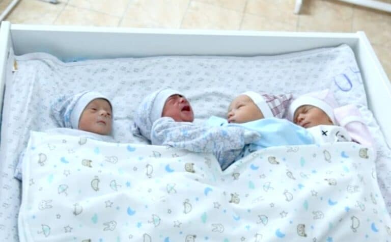 В Ташобласти у инспектора СБДД родилась четверня