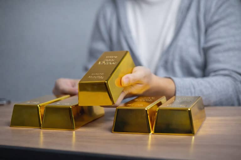 O‘zbekiston oltin eksportini 5 oyga to‘xtatib, salbiy saldoni uch barobarga oshirdi