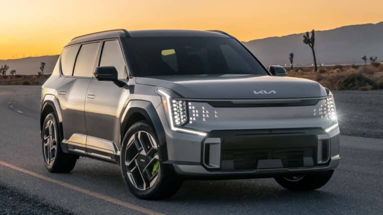 Kia EV9 GT elektromobili sinovlarda g‘olib bo‘ldi