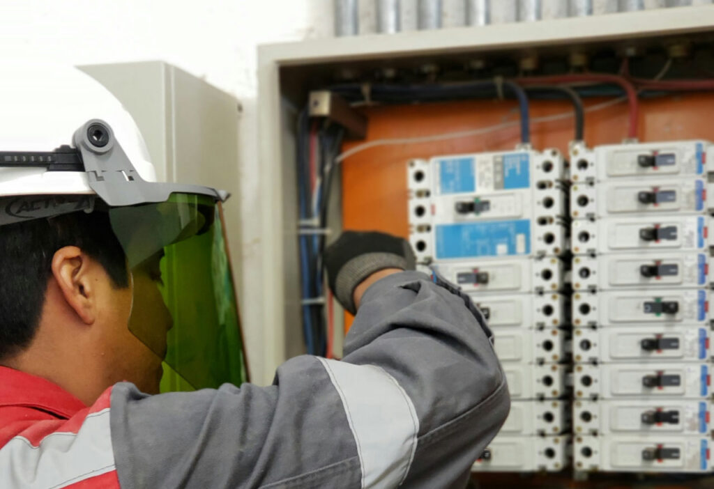 O‘zbekistonlik elektr muhandislari Janubiy Koreyaga ishga taklif qilinmoqda