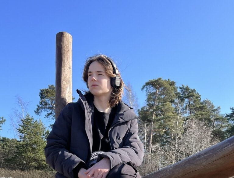 Сыну Боярской и Матвеева исполнилось 14 лет — актриса опубликовала пост