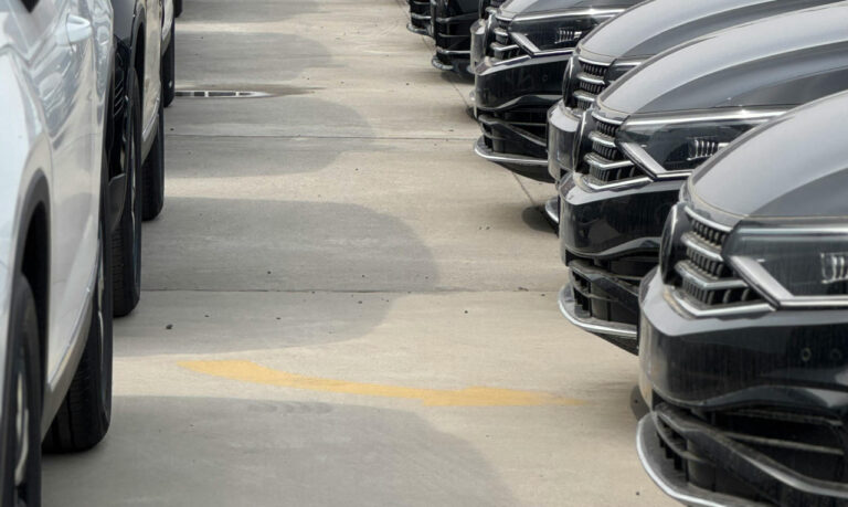 Xitoy avtomobillari gibridga qaytmoqda: yonilg‘i sarfi kamayadi