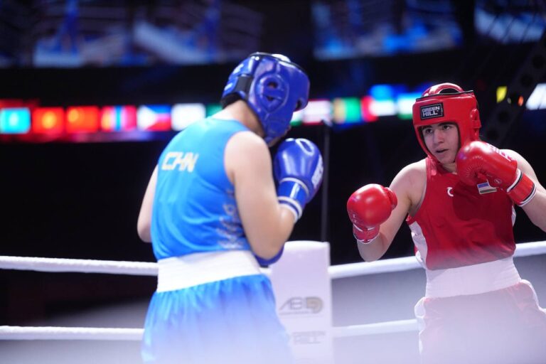 Два серебра и бои впереди: узбекские боксеры продолжают ЧА