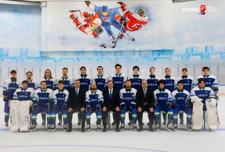 Узбекистан уничтожил Монголию на старте ЧМ по хоккею