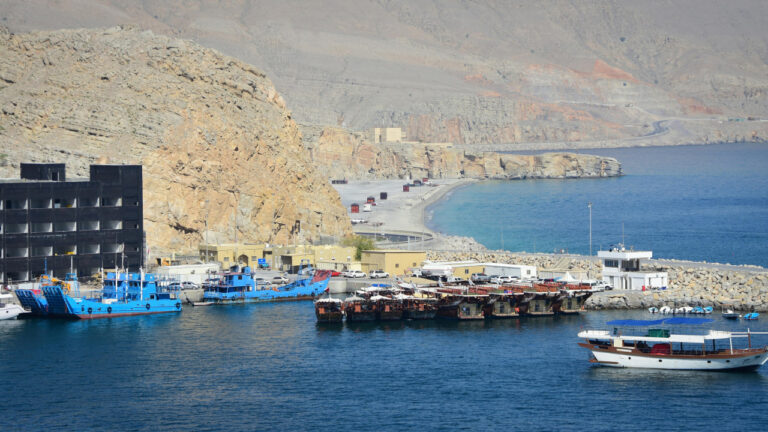 Eron Tramp tahdidiga javoban neft narxi keskin qimmatlashishini ma'lum qildi