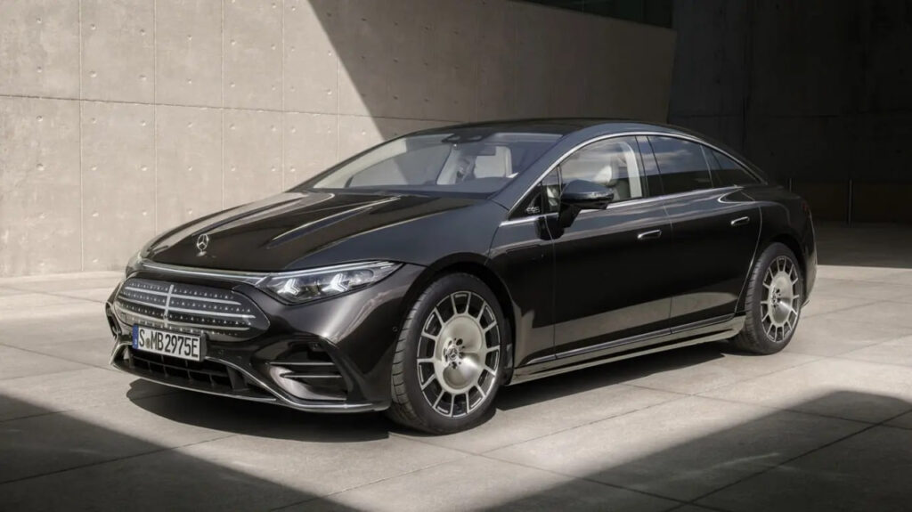 Mercedes-Benz EQS avtomobili yangilandi