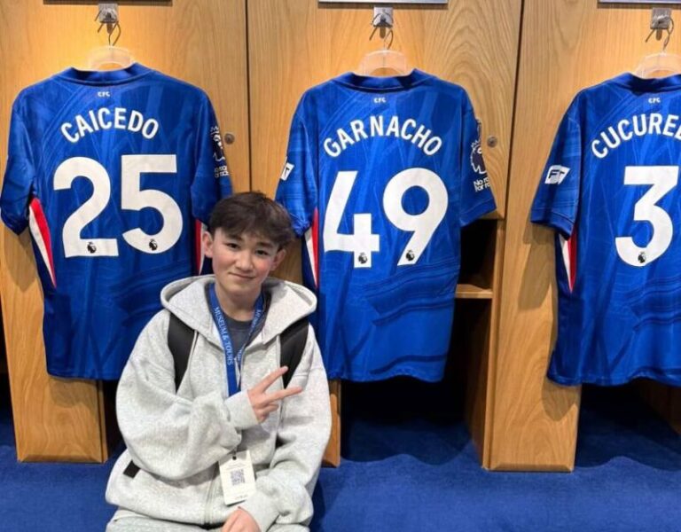 Первый из Узбекистана: Зуфарходжа Акрамходжаев подпишет контракт с академией «Челси»