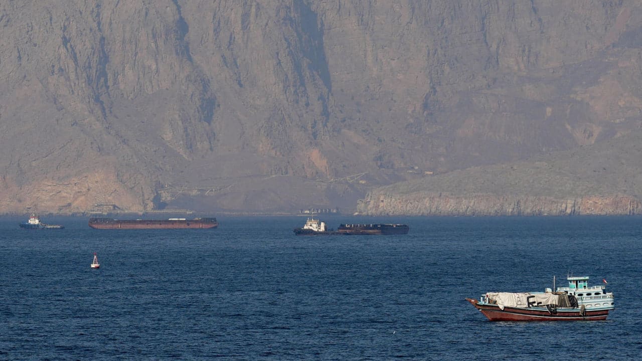 Hormuz yana yopildi: AQSh va Eron o‘rtasidagi vaziyat keskinlashdi