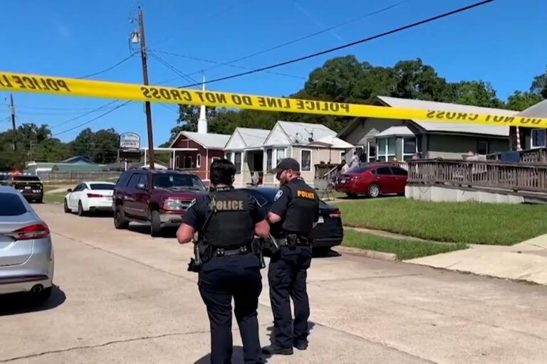 Louisiana Gunman Shot Dead After Murdering Eight Children