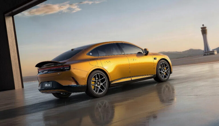 Smart yangi elektromobillarini taqdim etadi