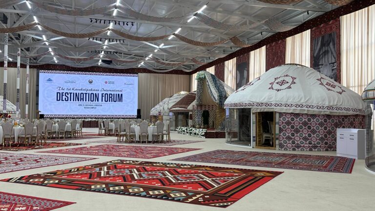 Туроператоры из 20 стран проехали по Узбекистану в поисках новых маршрутов