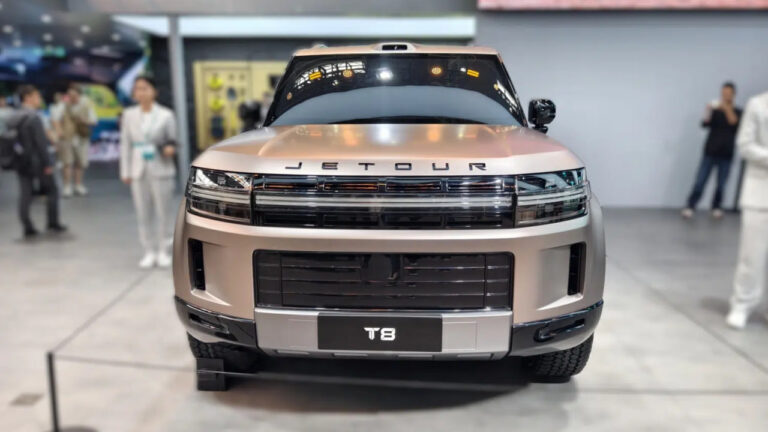 Jetour kompaniyasi yangi modellarini namoyish etdi