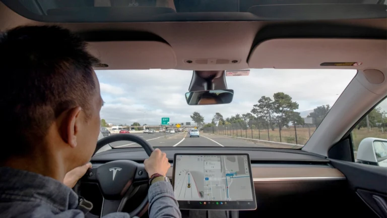 Niderlandiya Yevropada Tesla’ning to‘liq avtopilotini ma’qullagan ilk davlat bo‘ldi