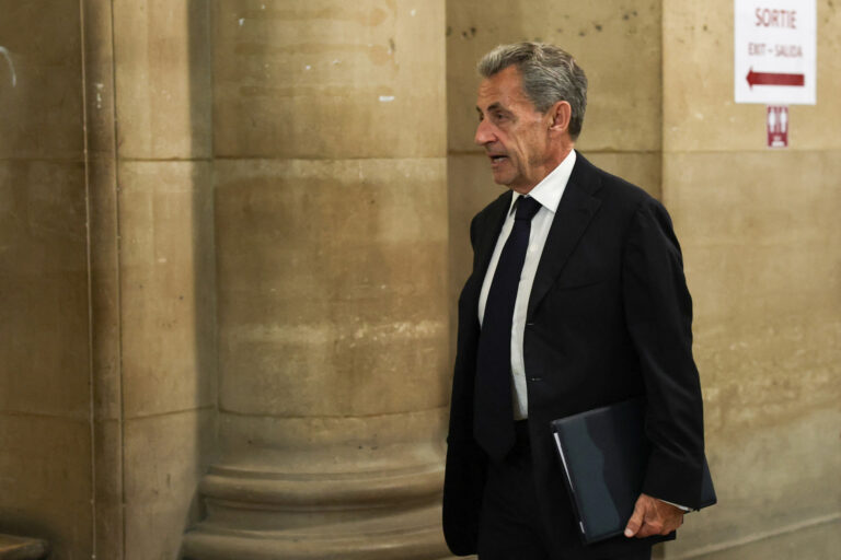 Nikolya Sarkozi «Bigmalion» ishi bo‘yicha shartli ozod etildi
