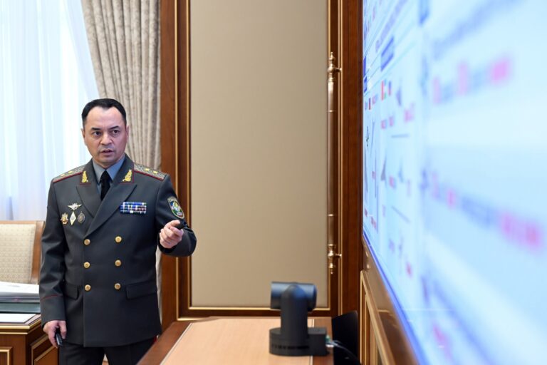В армии Узбекистана курсантов начнут обучать ИИ и IT-технологиям